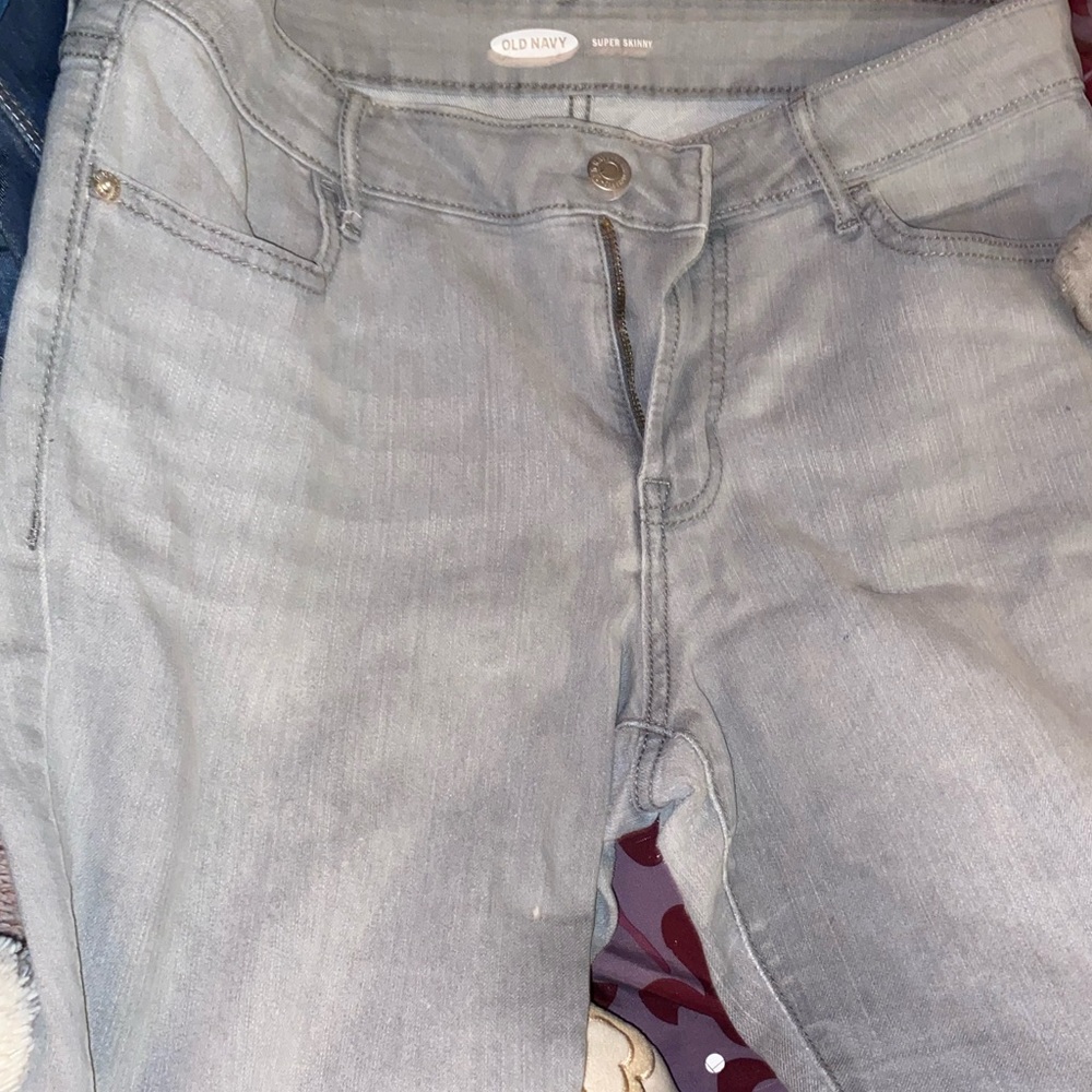Old navy, super skinny gray jeans.